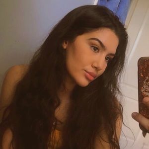 Meet your Posher, Sophia